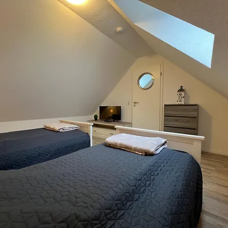 Lighthouse 7 Apartament *